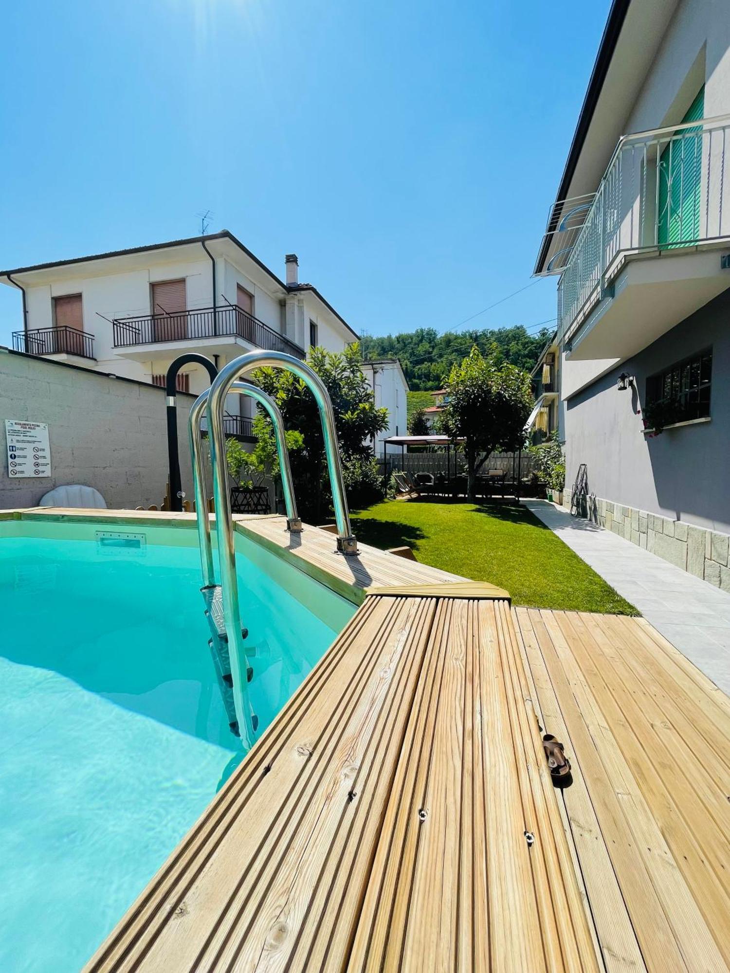 Villa Casa Piero, Relax E Piscina Privata Tra Le Colline Delle Langhe Alba  Exterior foto
