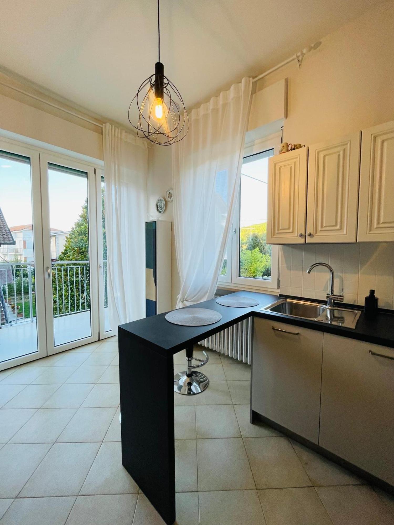 Villa Casa Piero, Relax E Piscina Privata Tra Le Colline Delle Langhe Alba  Exterior foto